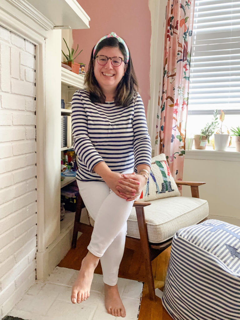 Were the Predictions Right Are Skinny Jeans out of Style? White skinny jeans.