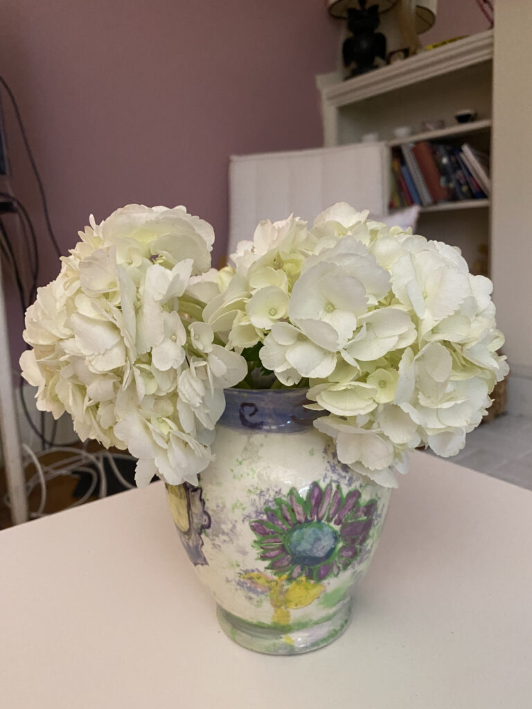 How to Brighten up your Home using Flowers.  